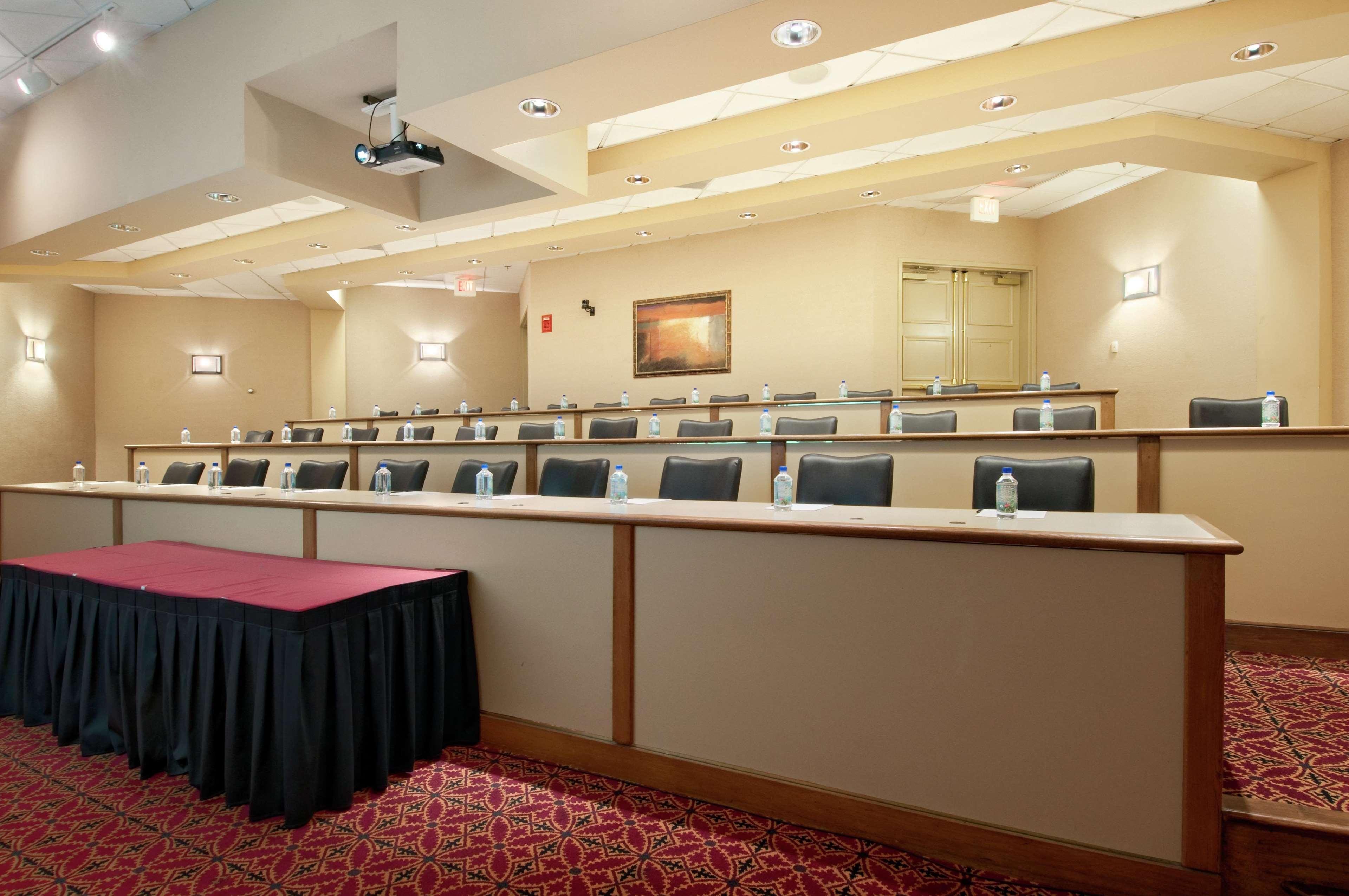 Hilton Phoenix Airport מתקנים תמונה